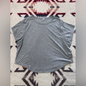 old navy cropped ribbed tshirt